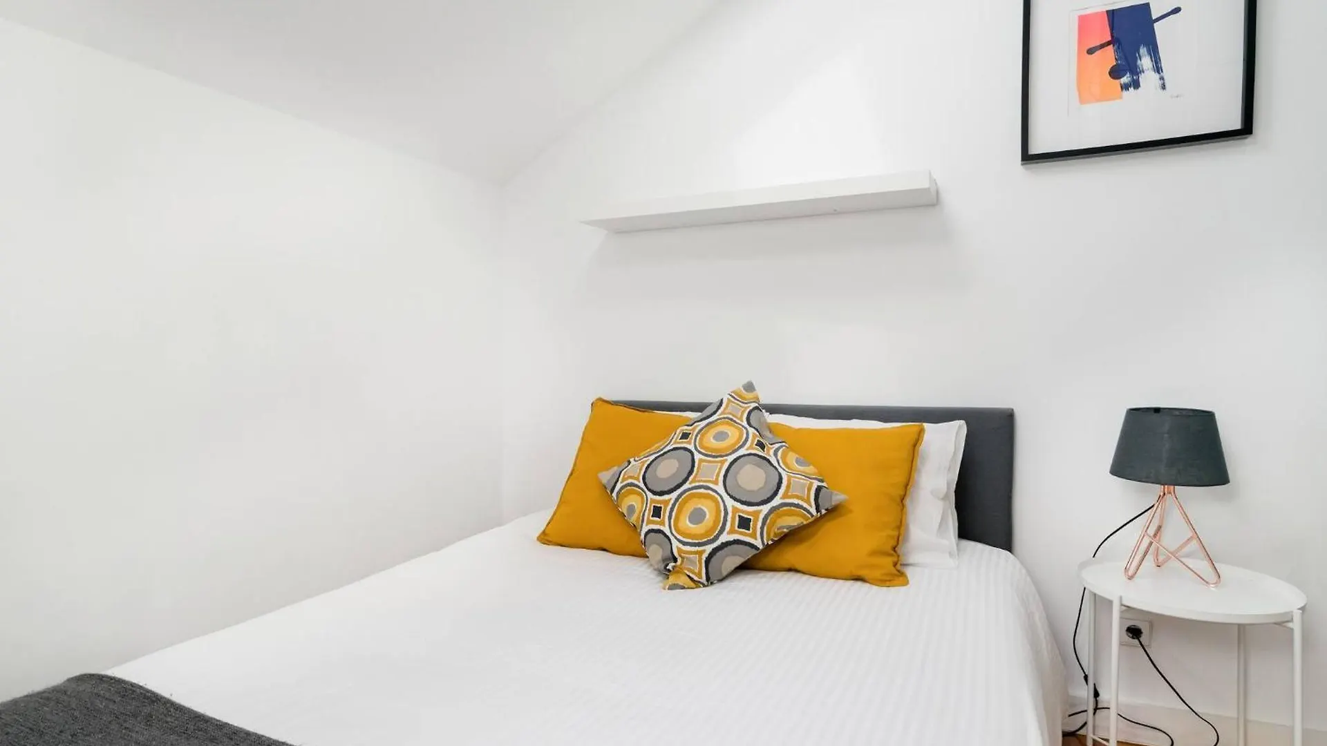 Downtown Duplex Plus Apartment Lisboa