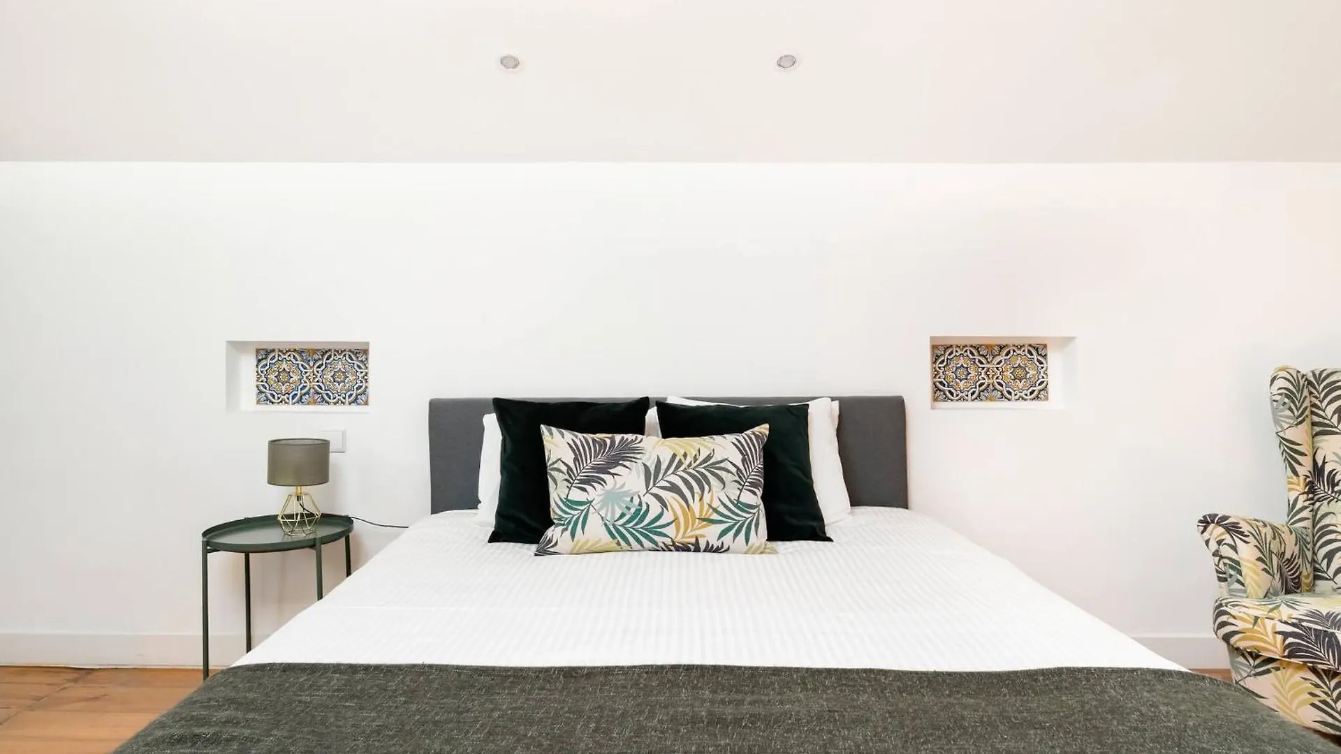 Downtown Duplex Plus Apartment Lisboa